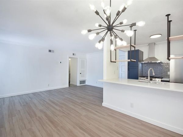 3431 North Hills DR , Unit 126, Austin, TX 78731