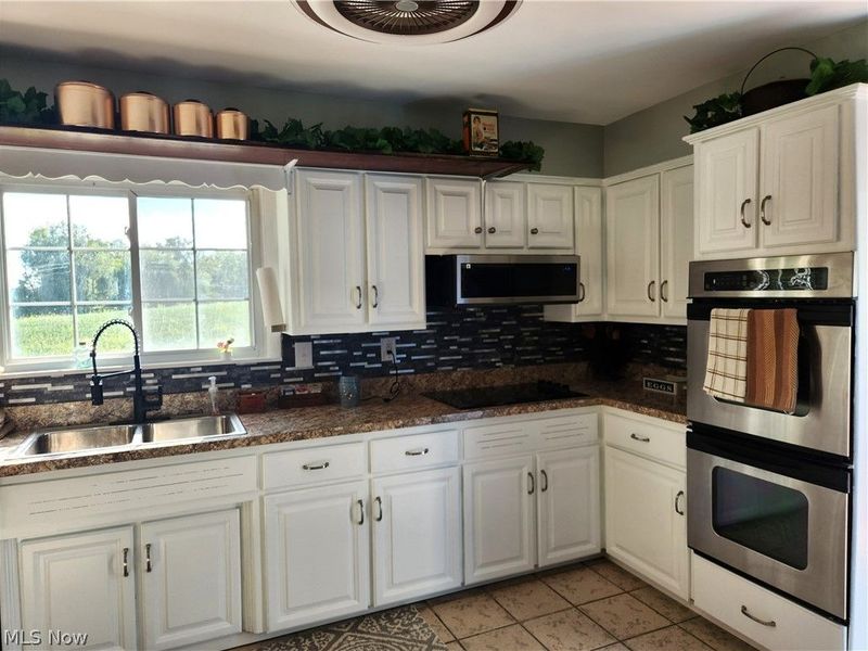5261 Dailey Road, New Franklin, OH 44319 Photo 5