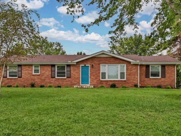 231 Alfred Dr, Clarksville, TN 37043