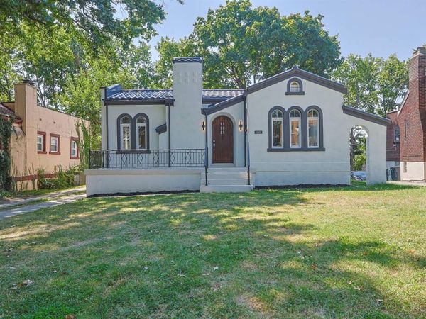 1515 Kenova Avenue, Cincinnati, OH 45237