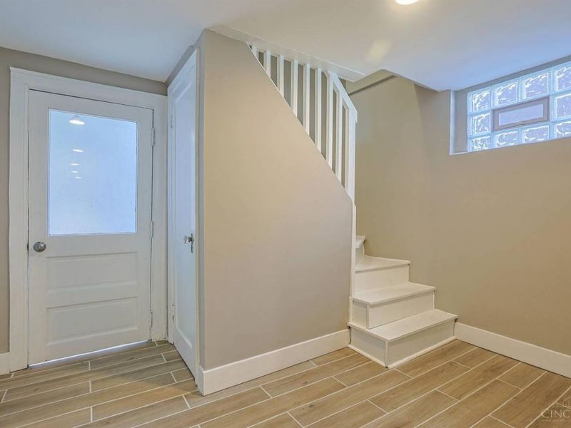 1515 Kenova Avenue, Cincinnati, OH 45237 Photo 29