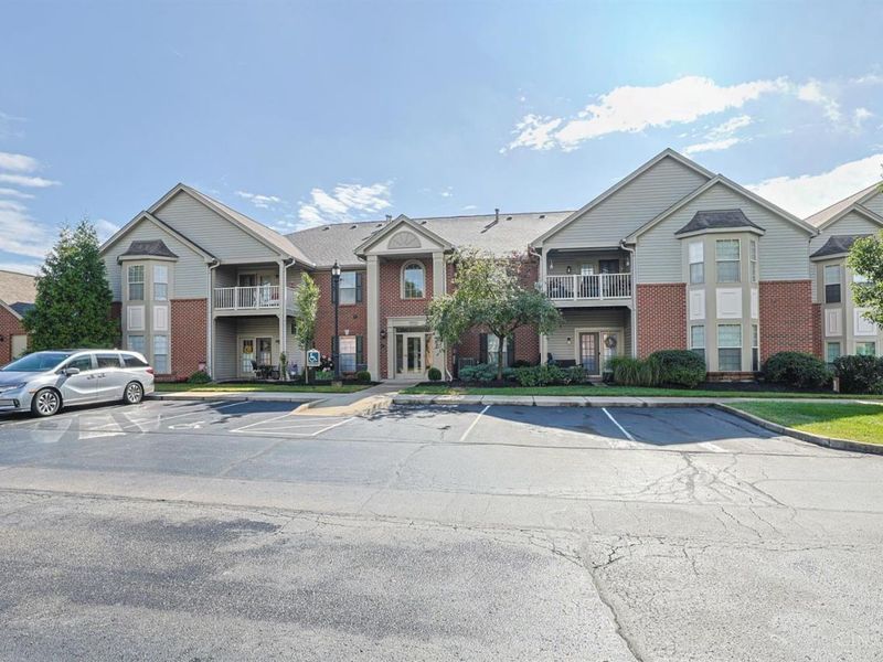 8002 Pinnacle Point Drive, Unit 201, West Chester, OH 45069 Photo 1
