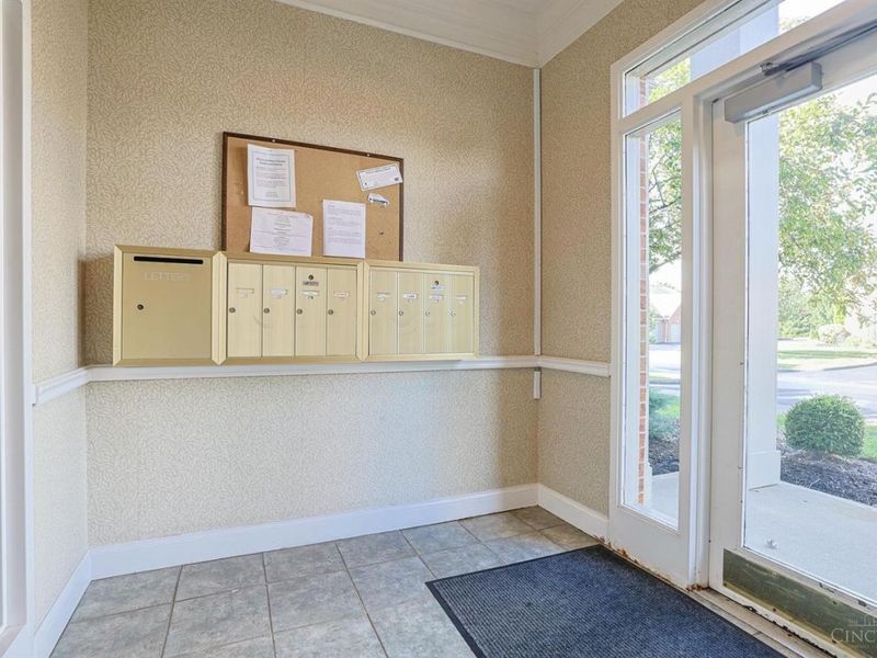 8002 Pinnacle Point Drive, Unit 201, West Chester, OH 45069 Photo 27
