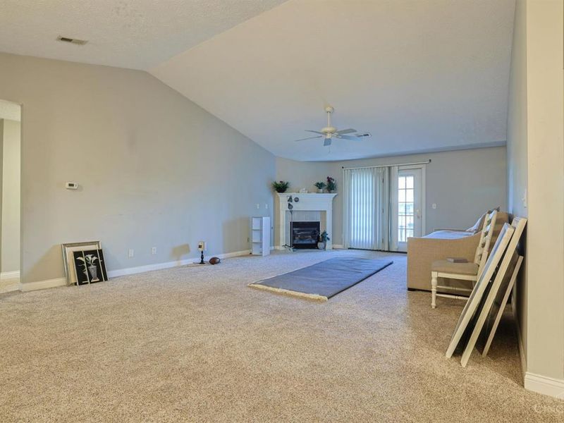 8002 Pinnacle Point Drive, Unit 201, West Chester, OH 45069 Photo 4