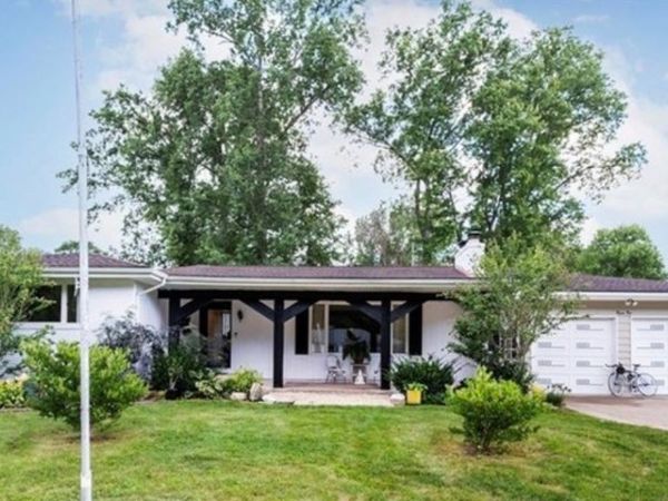 31 Lake Shore Drive, Youngstown, OH 44511