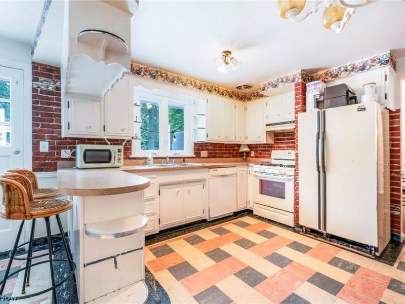 31 Lake Shore Drive, Youngstown, OH 44511 Photo 11