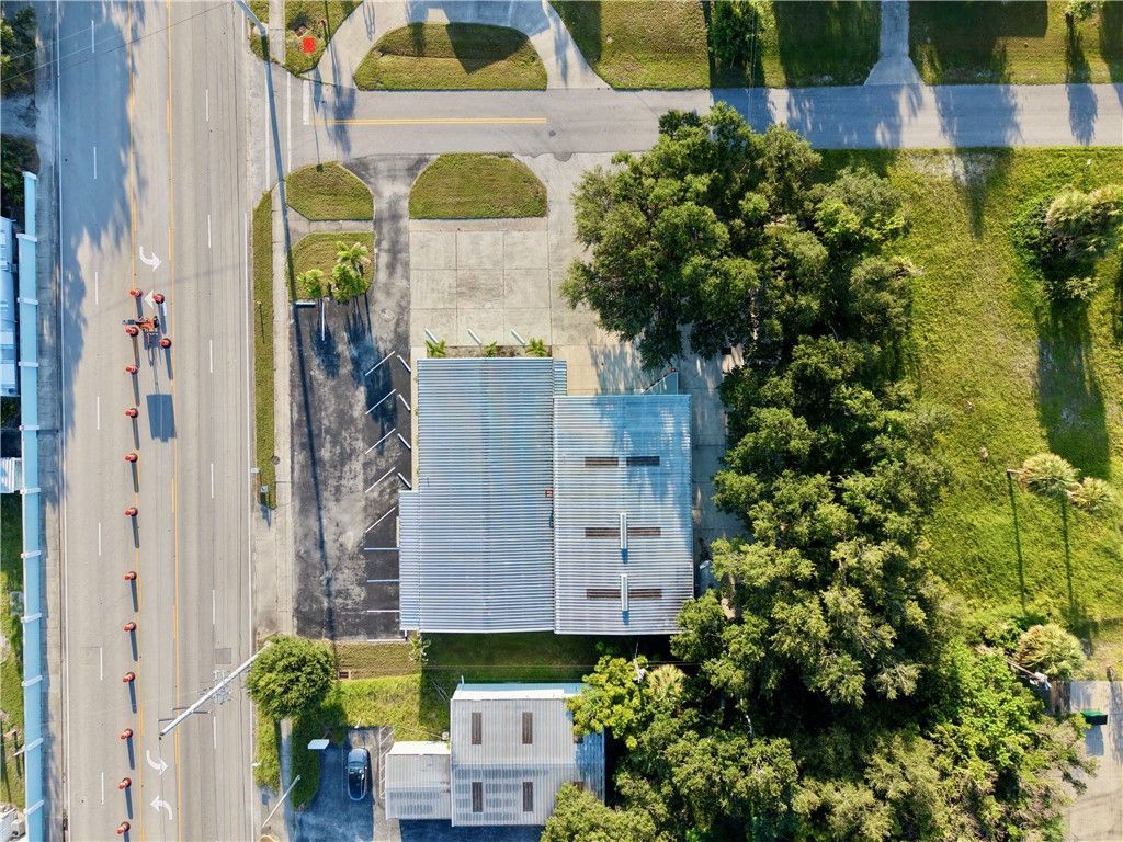 715 12th Street, Vero Beach, FL 32960 Photo