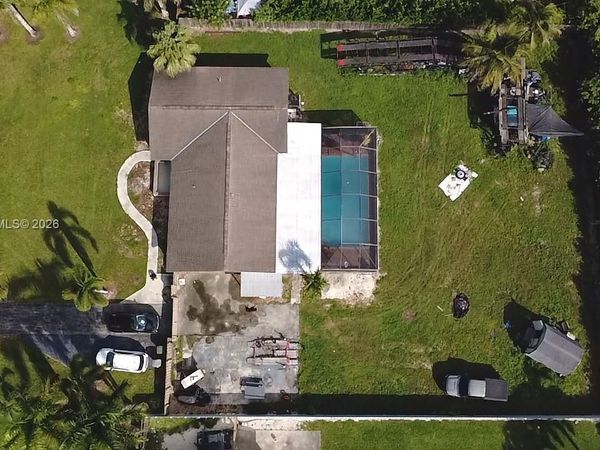 1422 NW 20th St, Homestead, FL 33030