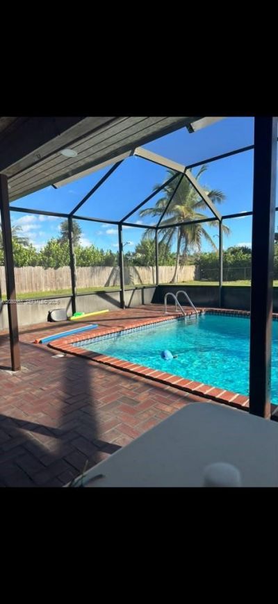 1422 NW 20th St , Homestead, FL 33030 Photo