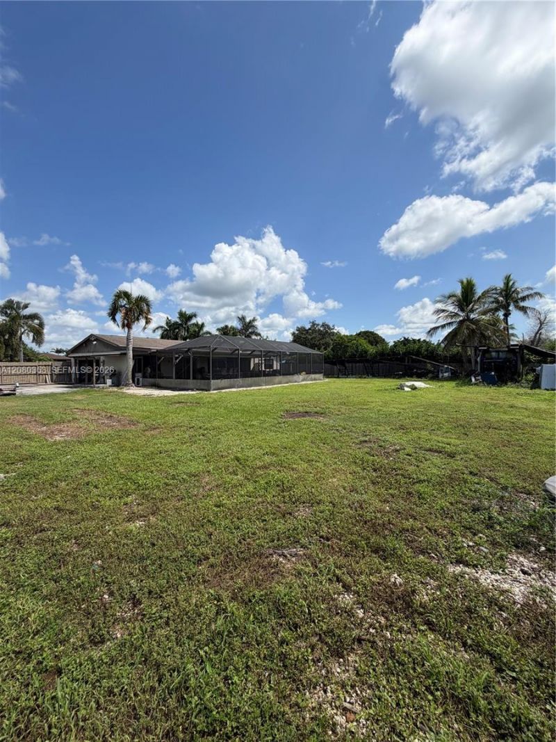 1422 NW 20th St, Homestead, FL 33030 Photo