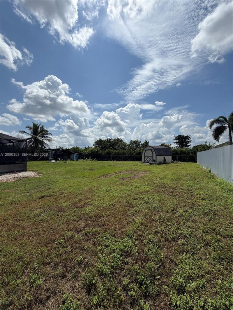 1422 NW 20th St, Homestead, FL 33030 Photo