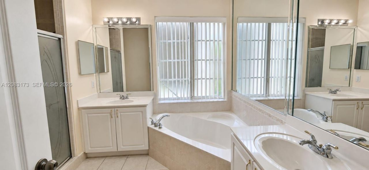 15339 SW 32nd Ter, Miami, FL 33185 Photo