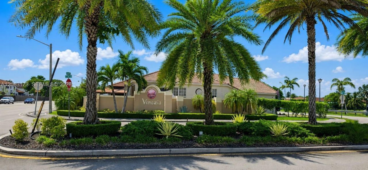 15339 SW 32nd Ter, Miami, FL 33185 Photo