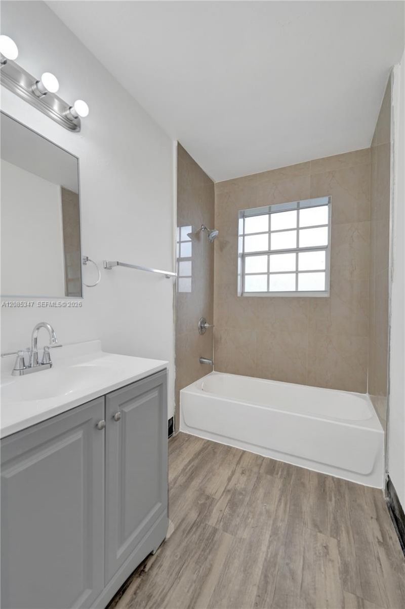 3751 NW 25th St , Lauderdale Lakes, FL 33311 Photo