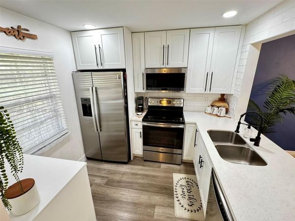 231 NW 76th Ave , Unit 102, Margate, FL 33063