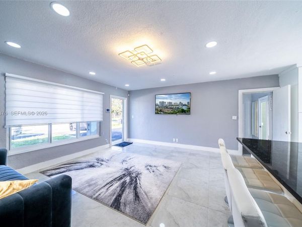 1650 SW 63rd Ter , North Lauderdale, FL 33068