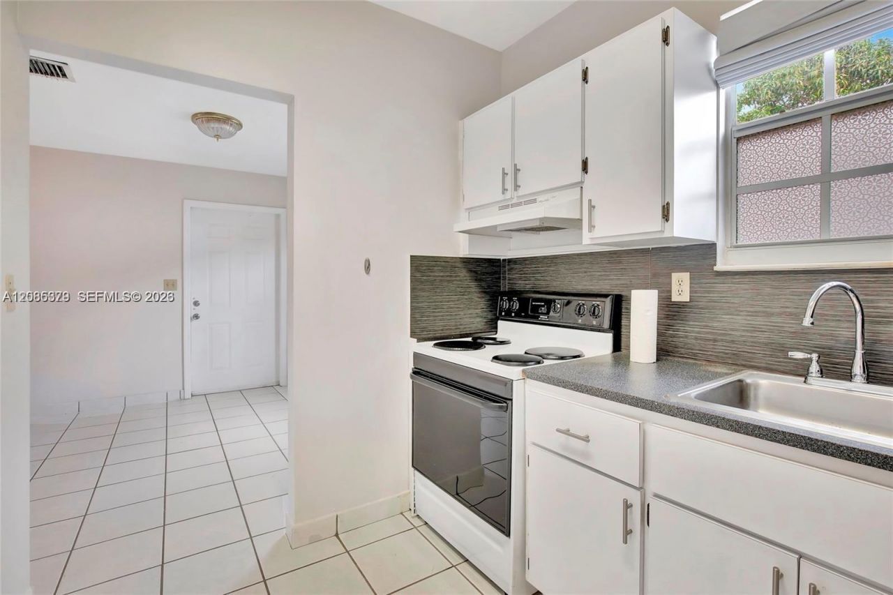 1921 SW 17th Ct, Unit 2ndFloor, Miami, FL 33145 Photo