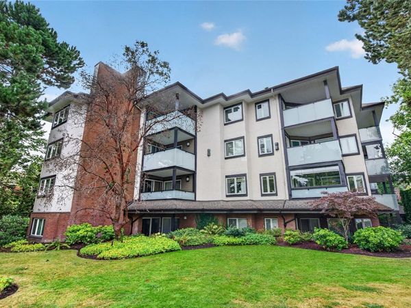 1619 Morrison St, Unit #303, Victoria, BC V8R 6R8