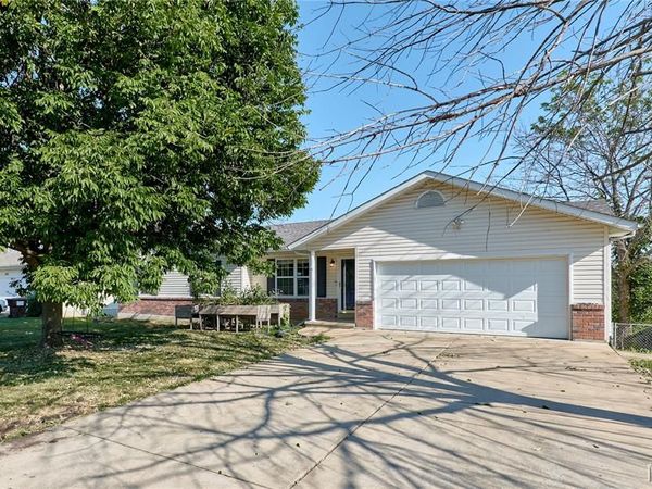 273 Hickory Forest Drive , Troy, MO 63379