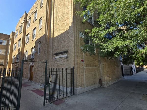 3721 W Flournoy Street , Chicago, IL 60624