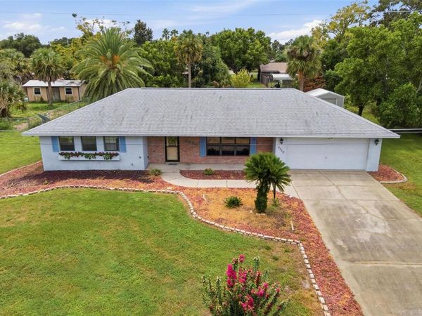 5250 FREDRICK ROAD , FRUITLAND PARK, FL 34731