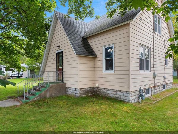 1524 6TH STREET, Marinette, WI 54143