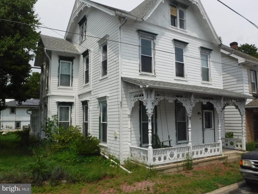 140 W Mcclure Street, New Bloomfield, PA 17068 Main Photo