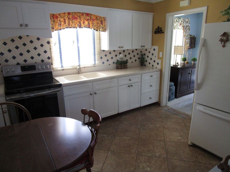 394 Miles Avenue, Tipp City, OH 45371 Photo 3