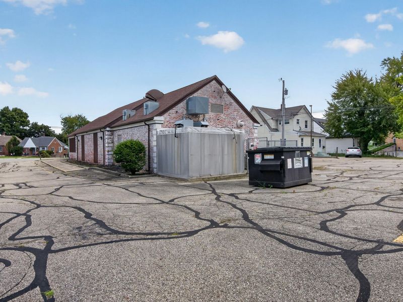 5425 N Main Street, Dayton, OH 45415 Photo 26