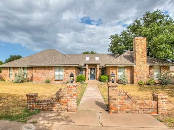 5820 Pecan Valley Lane , San Angelo, TX 76904