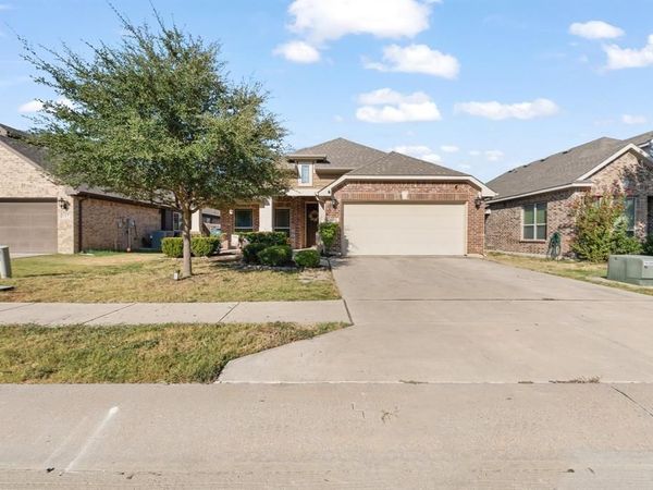 119 Gateway Drive, Alvarado, TX 76009