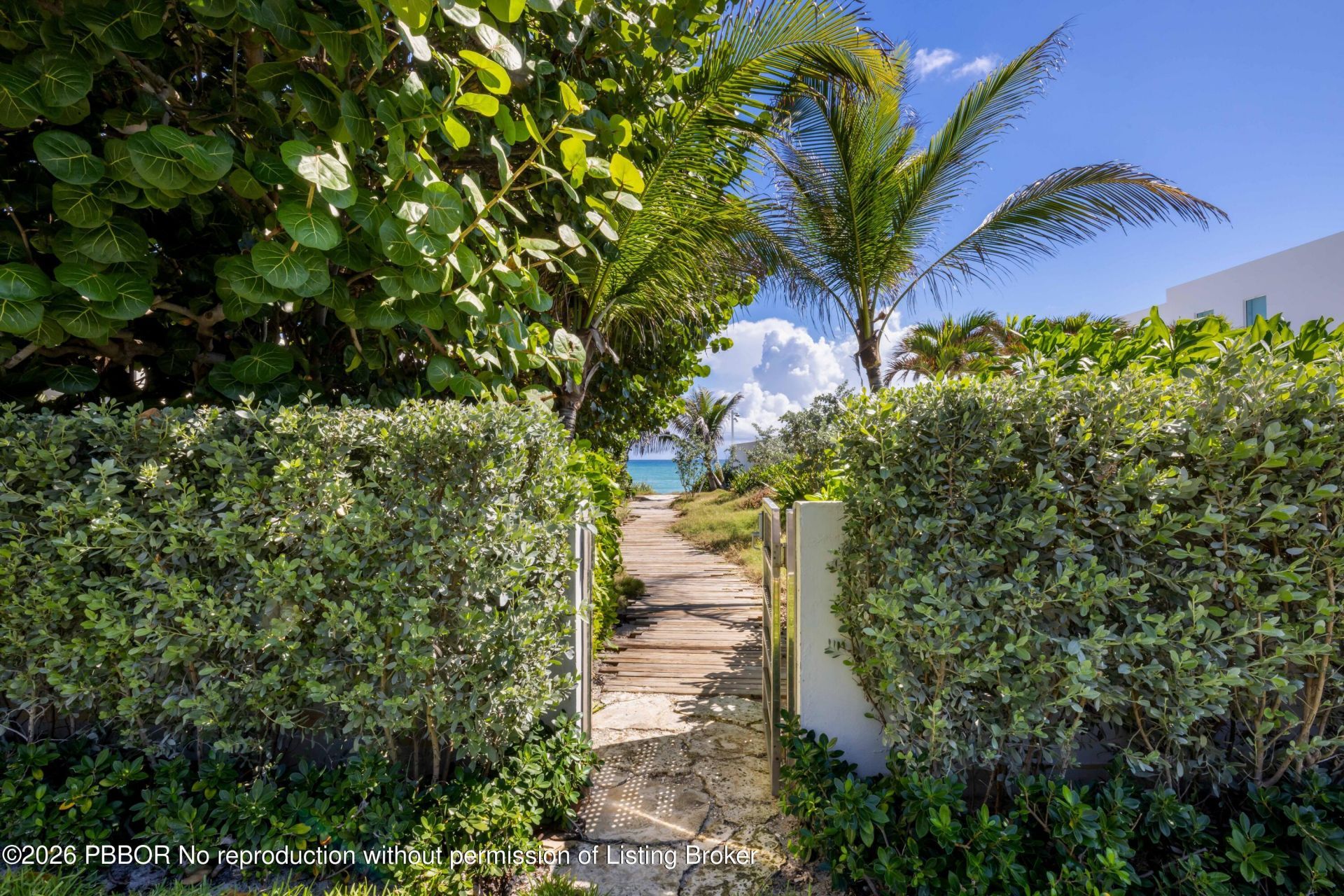 1048 S Ocean Boulevard, Palm Beach, FL 33480 Photo