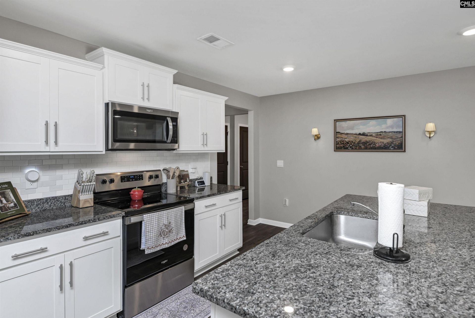 290 Carrington Drive Photo 18