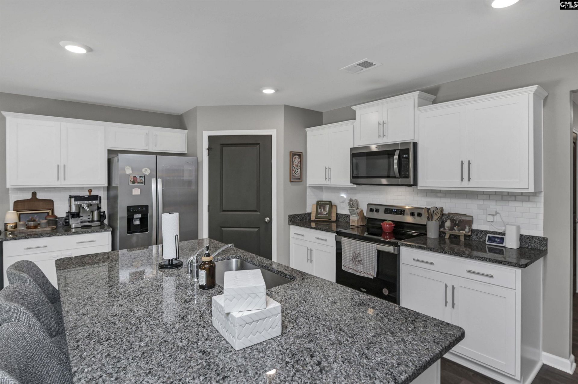 290 Carrington Drive Photo 22