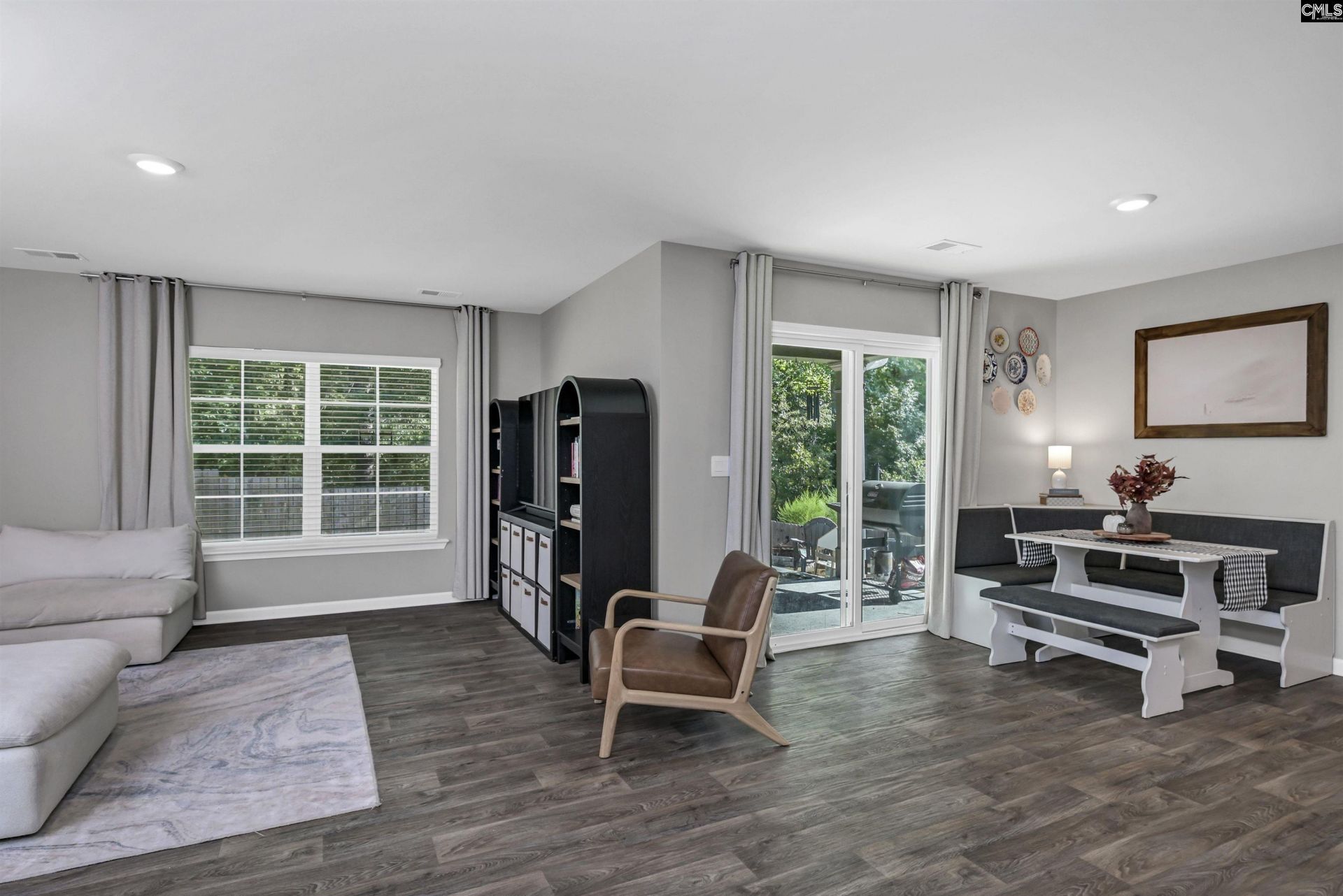 290 Carrington Drive Photo 25