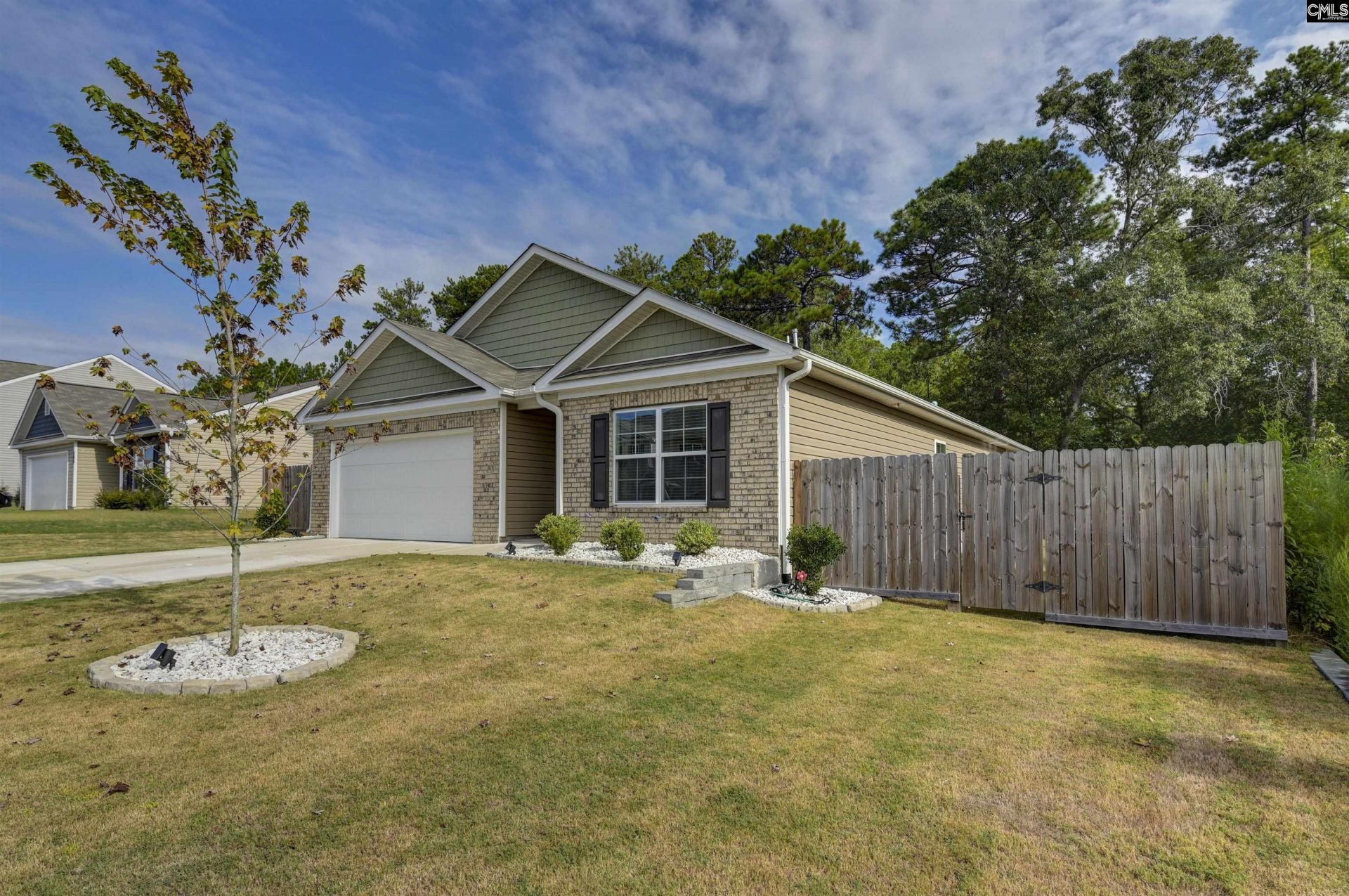 290 Carrington Drive Photo 4