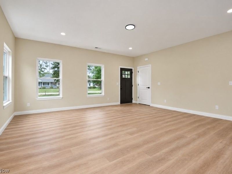 193 Linden Drive, Painesville Township, OH 44077 Photo 10