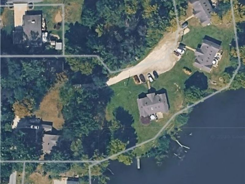 143 Durling Drive, Wadsworth, OH 44281 Photo 1