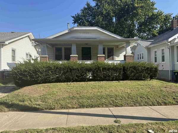 742 W CENTER Street, Decatur, IL 62526