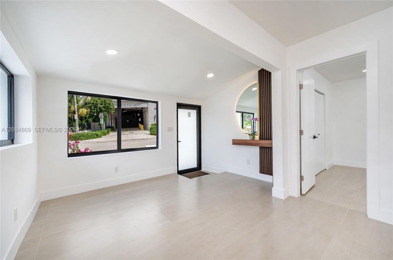 2228 SW 2nd St, Miami, FL 33135 Photo