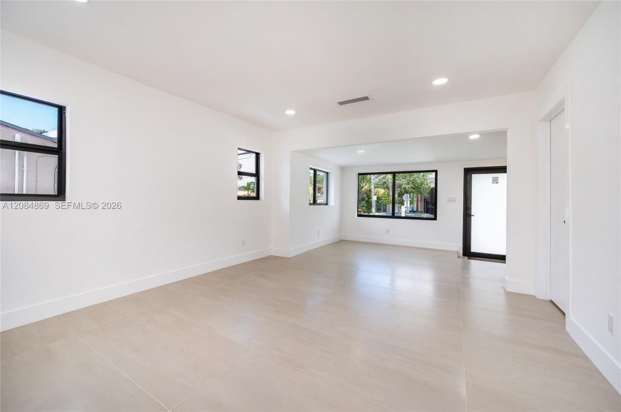 2228 SW 2nd St, Miami, FL 33135 Photo