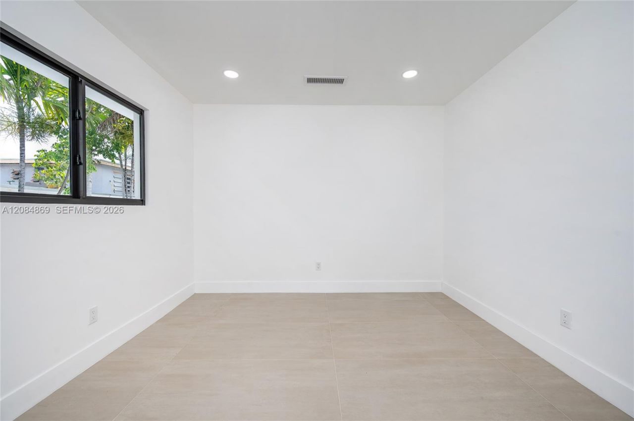2228 SW 2nd St, Miami, FL 33135 Photo