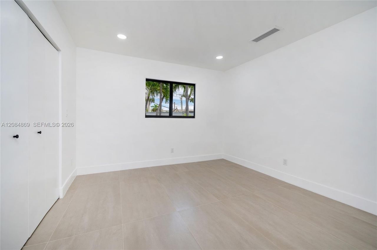 2228 SW 2nd St, Miami, FL 33135 Photo