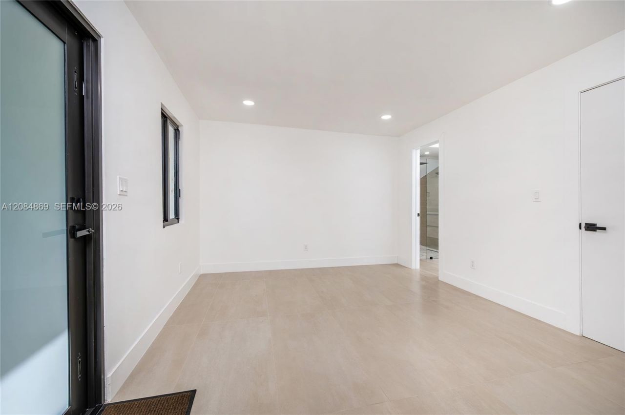 2228 SW 2nd St, Miami, FL 33135 Photo