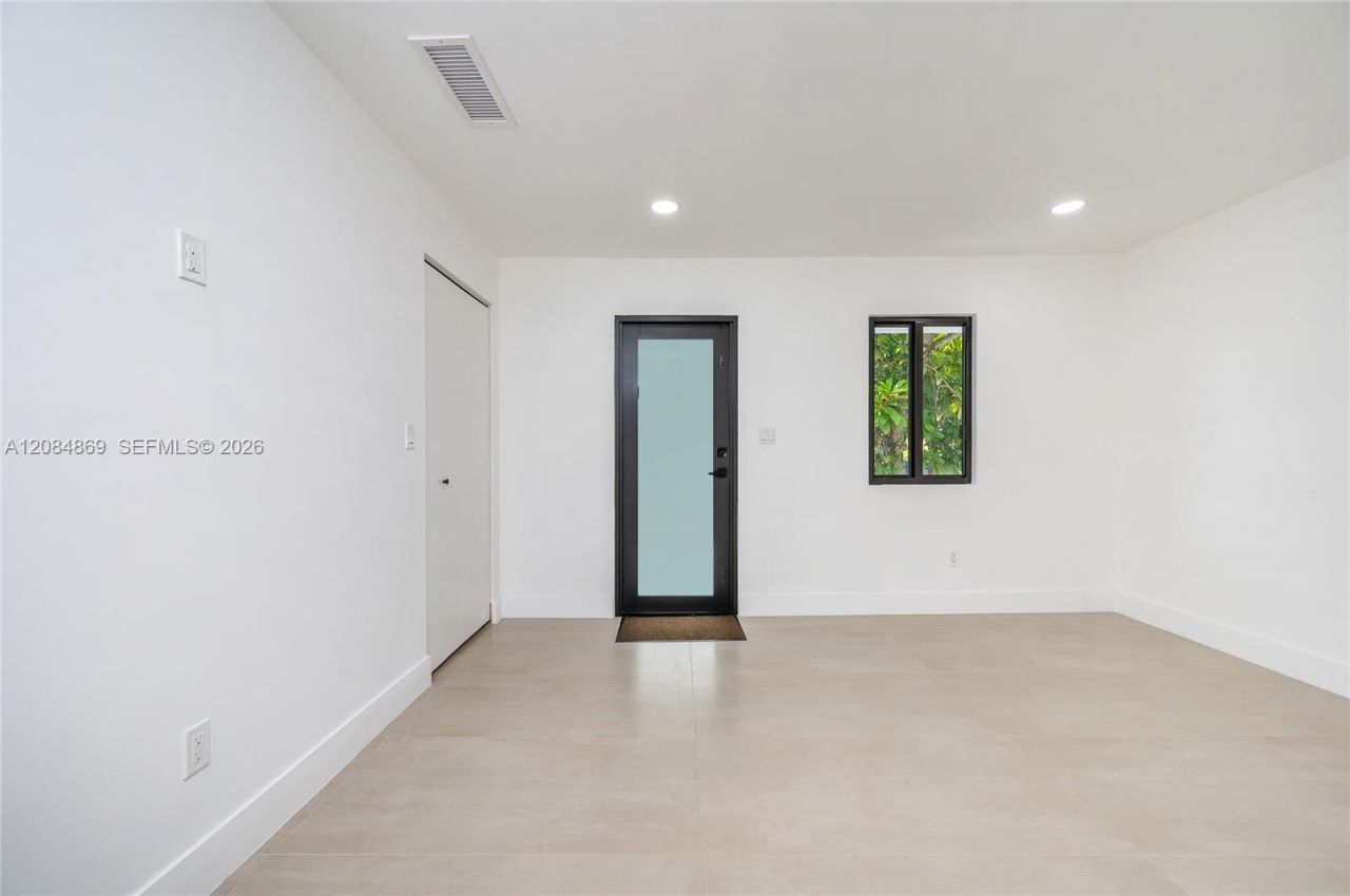 2228 SW 2nd St, Miami, FL 33135 Photo
