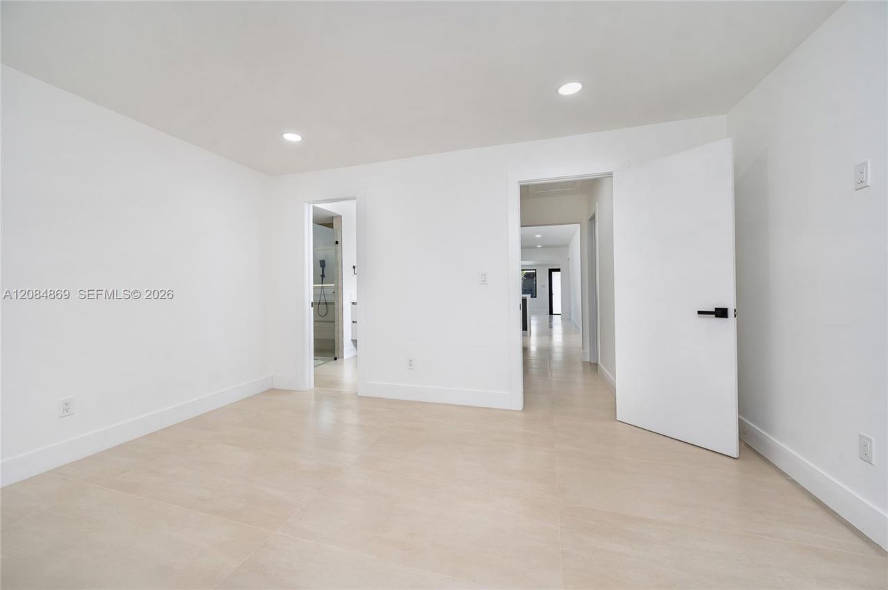 2228 SW 2nd St, Miami, FL 33135 Photo