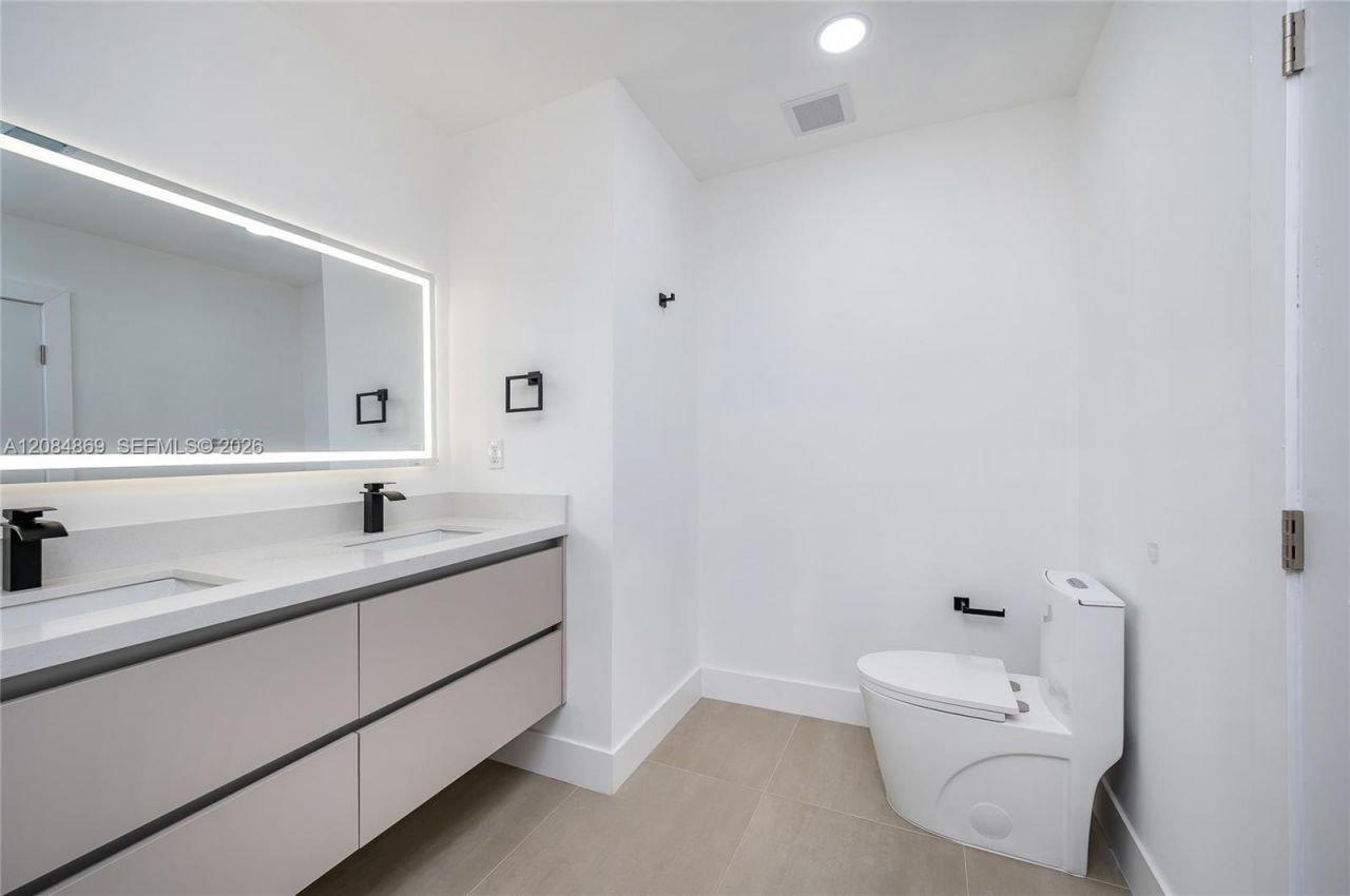 2228 SW 2nd St, Miami, FL 33135 Photo