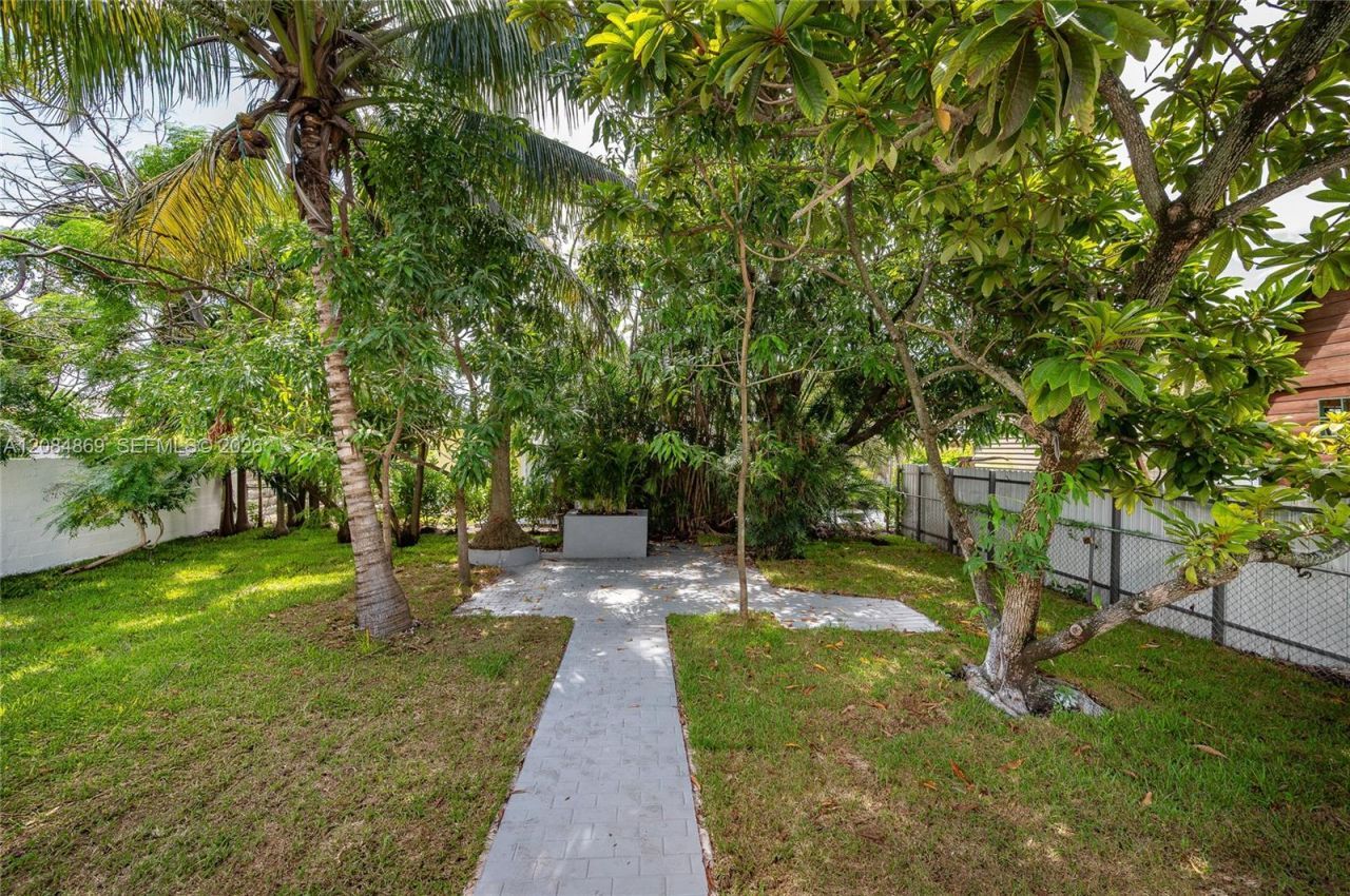 2228 SW 2nd St, Miami, FL 33135 Photo