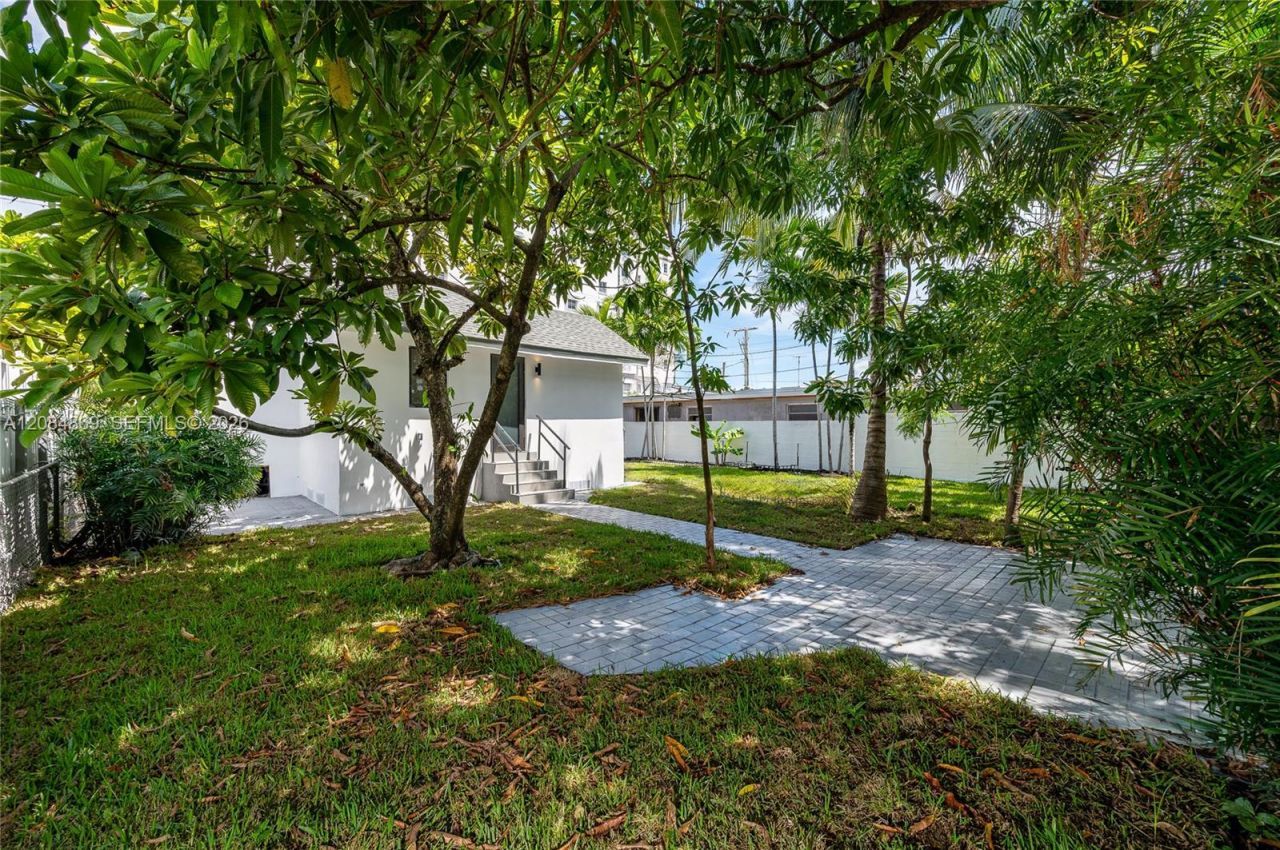 2228 SW 2nd St, Miami, FL 33135 Photo