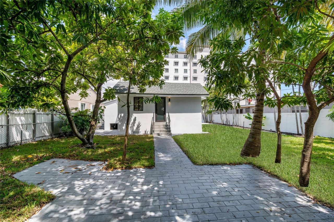 2228 SW 2nd St, Miami, FL 33135 Photo